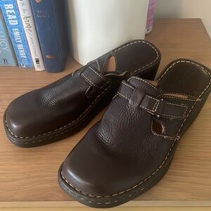 New BORN brown leather slip on clog 9